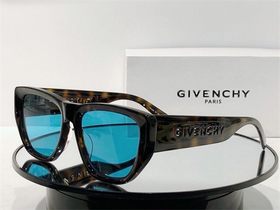 Givenchy Sunglass AAA 037